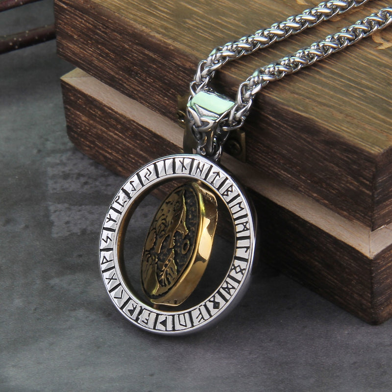 THE LIVING WOLF NECKLACE